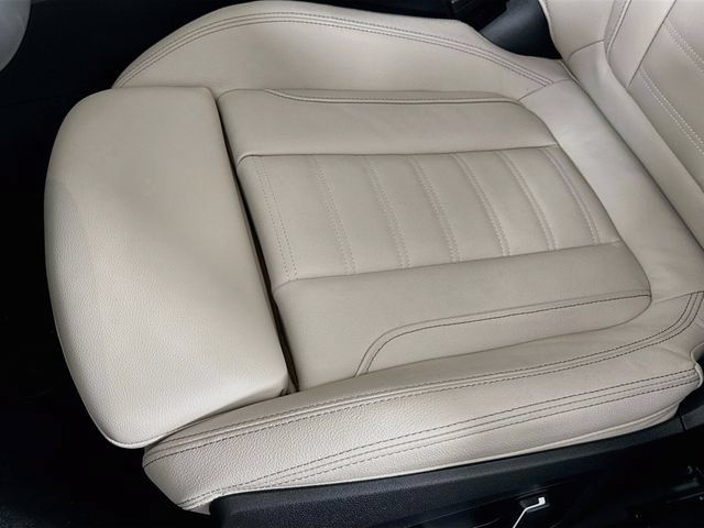 New 2026 BMW 330i xDrive Sedan w/ Premium Package AWD/4WD image 20