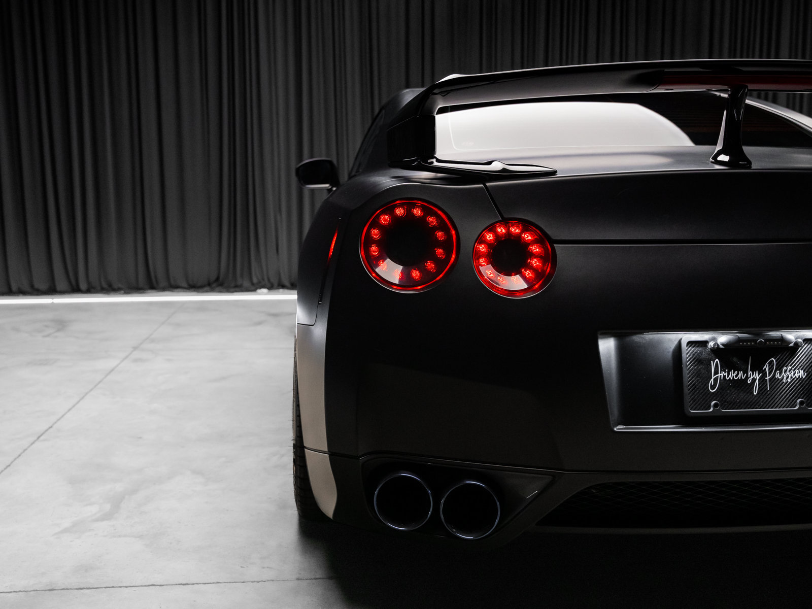 Used 2009 Nissan GT-R Premium AWD/4WD image 41