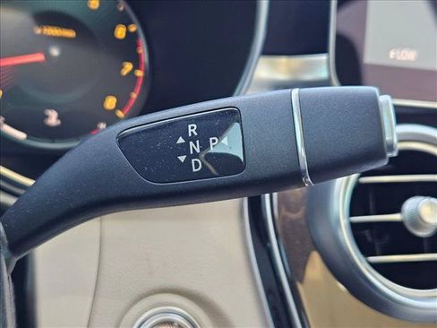 Used 2021 Mercedes-Benz GLC 300 image 10