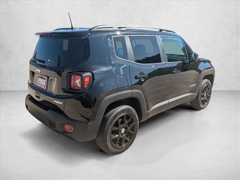 Used 2022 Jeep Renegade Latitude AWD/4WD image 5