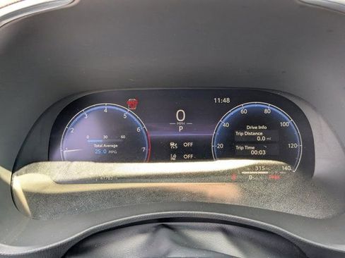 Used 2023 Toyota Highlander Platinum FWD image 27