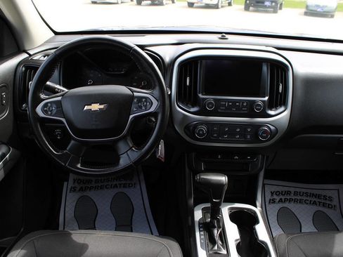 Used 2017 Chevrolet Colorado LT w/ LT Convenience Package image 10