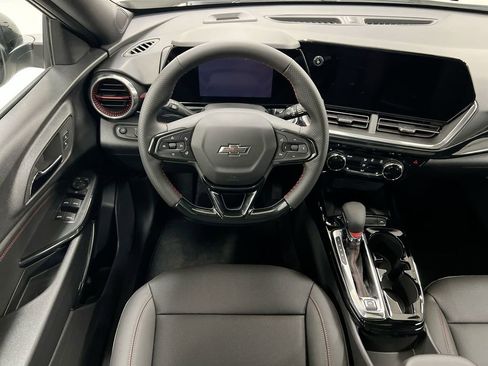 New 2026 Chevrolet Trax RS w/ Sunroof Package image 11