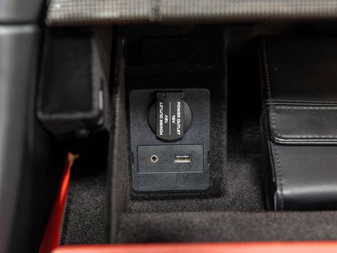 Used 2015 Porsche 911 Turbo S AWD/4WD image 82