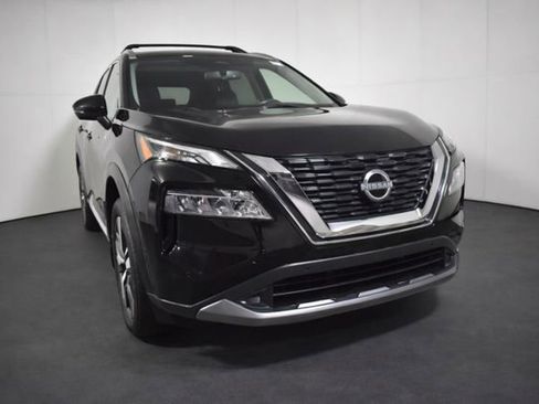 Certified 2023 Nissan Rogue SL w/ SL Premium Package image 3