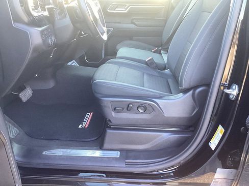 Used 2024 Chevrolet Silverado 1500 RST w/ Z71 Off-Road Package image 8