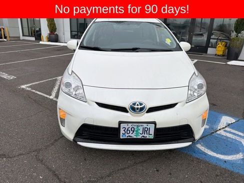 Used 2013 Toyota Prius Three image 2