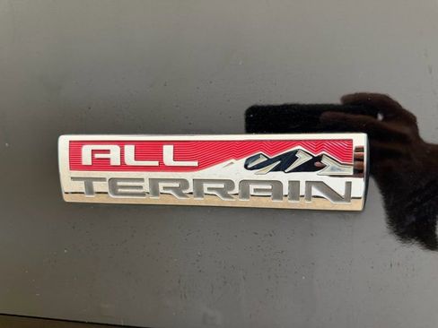Used 2015 GMC Sierra 1500 SLT AWD/4WD image 13