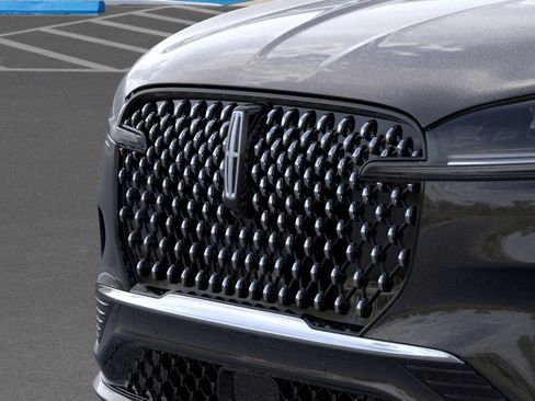 New 2026 Lincoln Aviator Black Label w/ Dynamic Handling Package AWD/4WD image 17