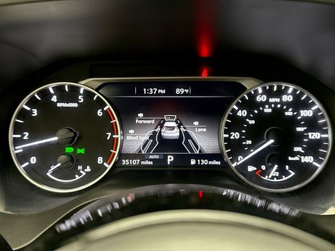 Used 2023 Nissan Rogue SV AWD/4WD image 13