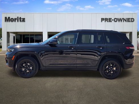 Used 2024 Jeep Grand Cherokee Altitude AWD/4WD image 4