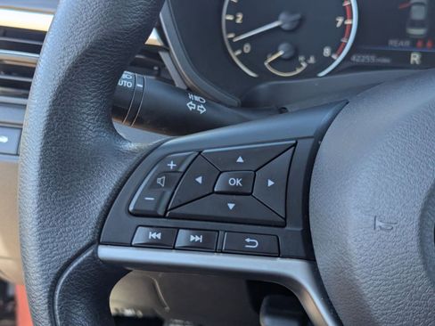 Used 2024 Nissan Altima 2.5 SV image 27