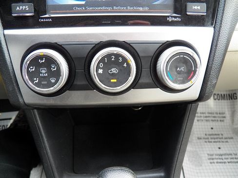 Used 2015 Subaru Crosstrek 2.0i Premium image 17