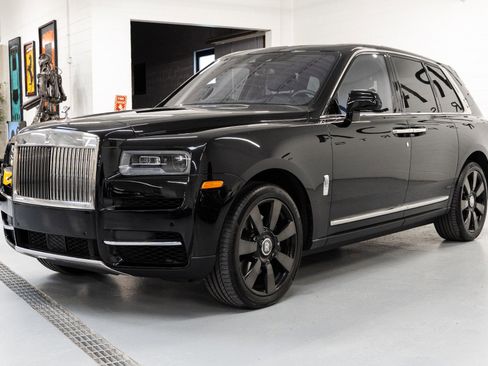 Used 2022 Rolls-Royce Cullinan image 4