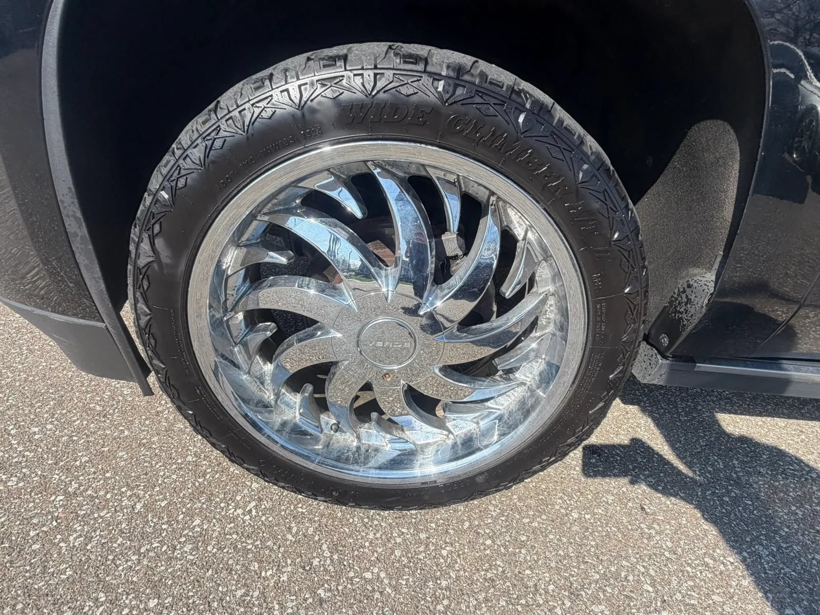 Used 2017 Cadillac Escalade Platinum AWD/4WD image 33