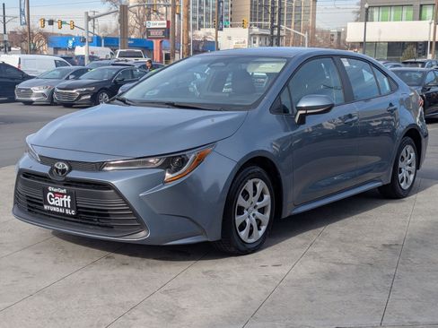 Used 2025 Toyota Corolla LE image 10