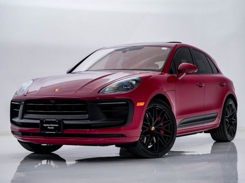 Certified 2022 Porsche Macan GTS image 1