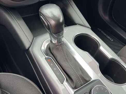 Used 2020 Chevrolet Blazer LT image 28