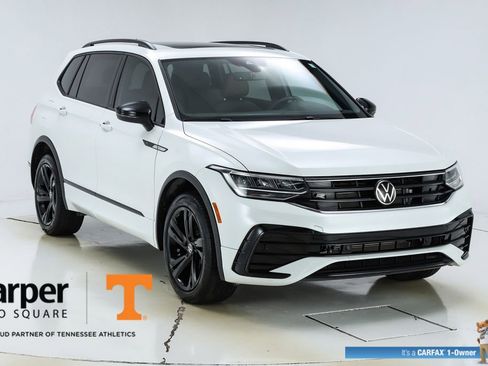Used 2023 Volkswagen Tiguan SE R-Line image 52