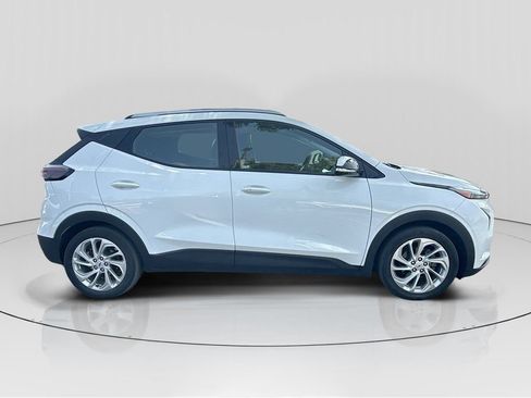 Used 2022 Chevrolet Bolt EUV LT FWD image 8