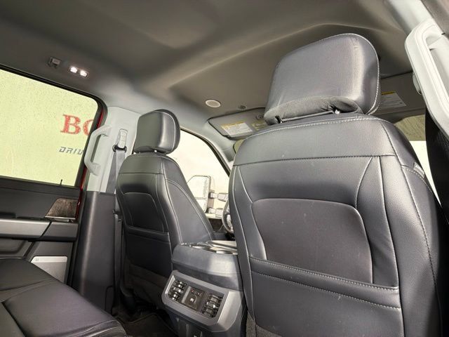 Used 2024 Ford F350 Lariat w/ Lariat Ultimate Package AWD/4WD image 37
