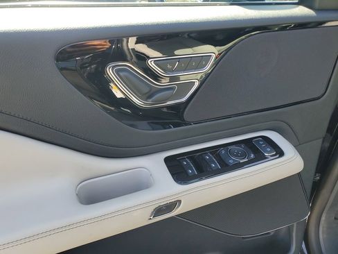 New 2026 Lincoln Aviator 2WD image 19