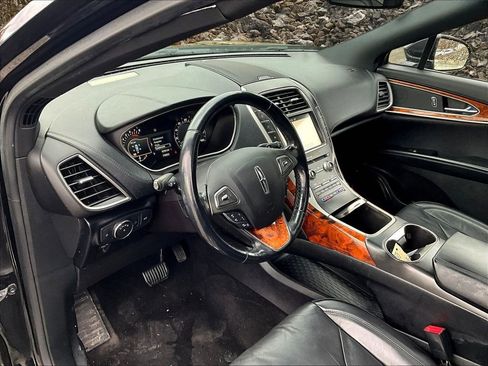 Used 2018 Lincoln MKX Reserve w/ Driver Assistance Package image 12