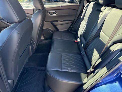 Used 2023 Nissan Rogue Platinum w/ Platinum Premium Package image 15