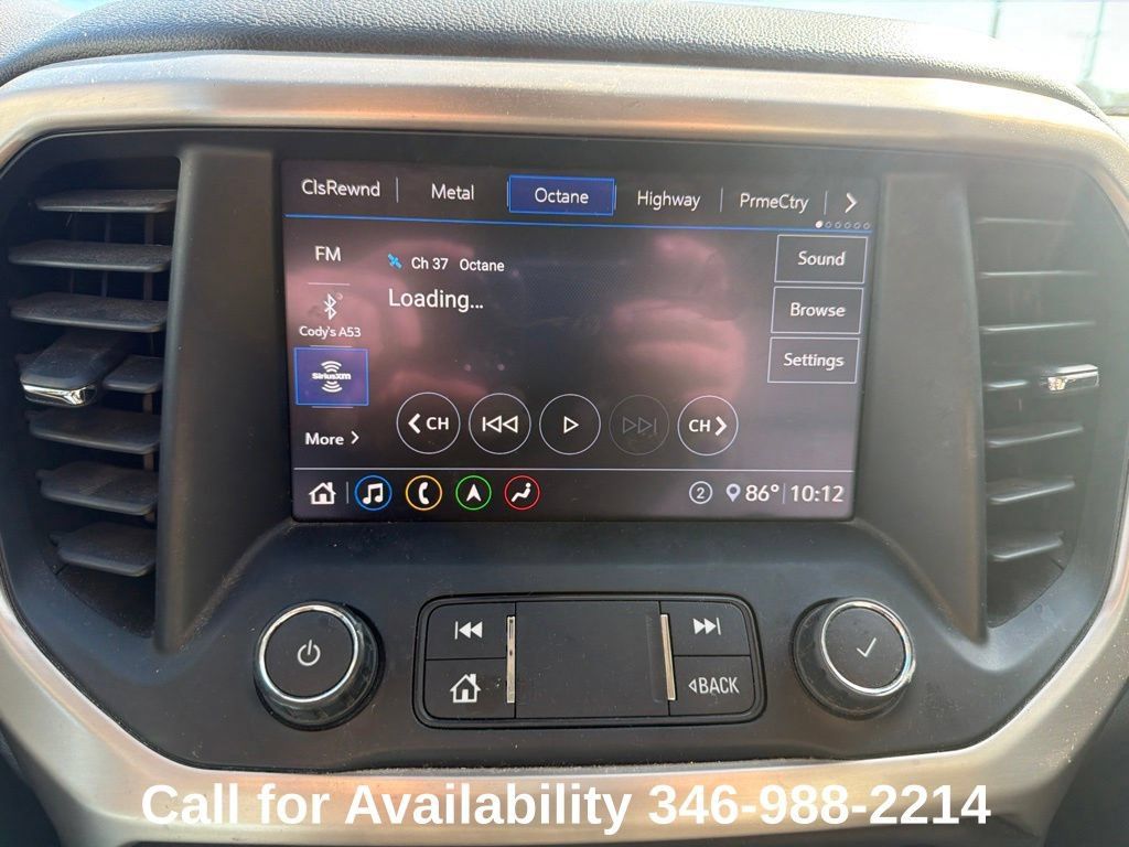 Used 2020 GMC Acadia Denali w/ Technology Package FWD image 14