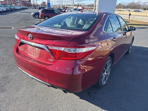 Used 2015 Toyota Camry XSE image 7