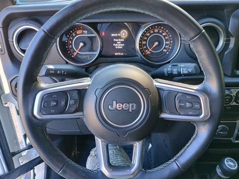 Used 2022 Jeep Wrangler Unlimited Sahara w/ LED Lighting Group image 28