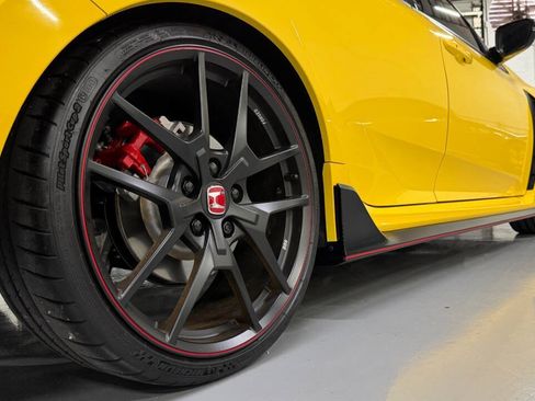 Used 2021 Honda Civic Type R Limited image 10