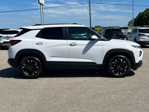 Certified 2023 Chevrolet TrailBlazer LT AWD/4WD image 43