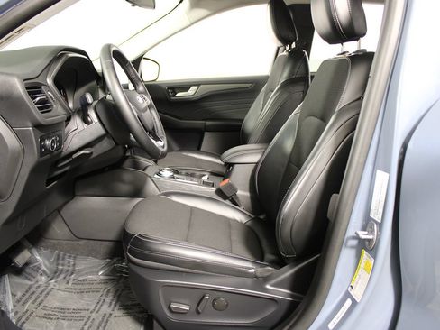 Used 2024 Ford Escape SE FWD image 31