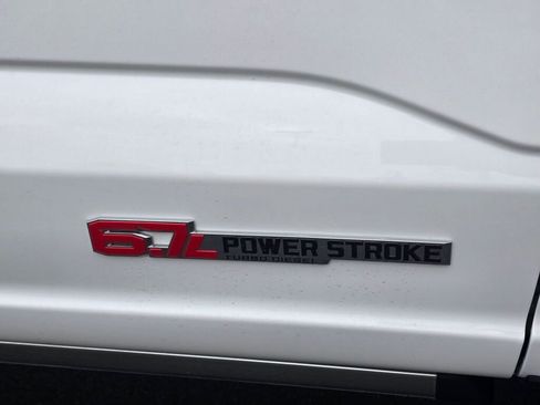 Used 2024 Ford F350 Platinum image 30