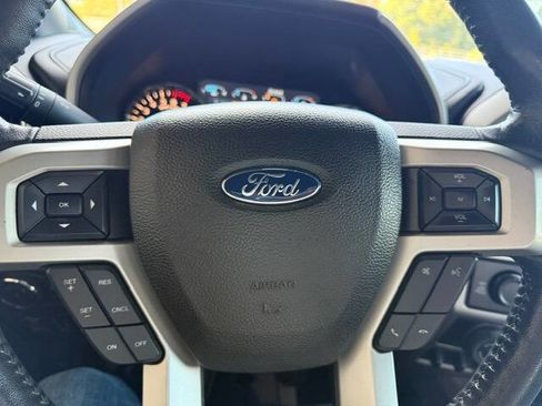 Used 2018 Ford F150 Lariat image 14