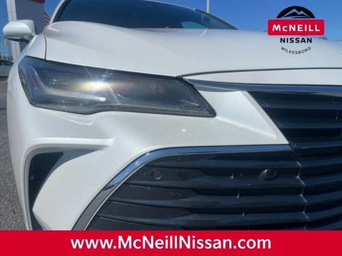 Used 2019 Toyota Avalon Limited w/ Advanced Safety Package image 12