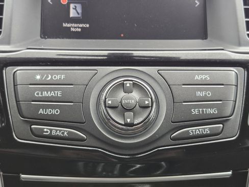 Used 2017 Nissan Pathfinder SV FWD image 15