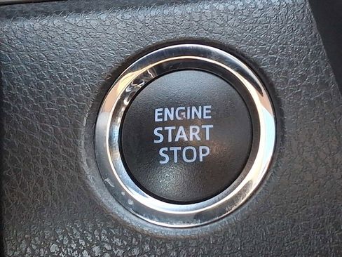 Used 2021 Toyota Camry XLE w/ Navigation Package image 24