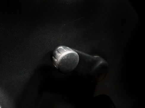 Used 2013 Nissan Versa S image 24