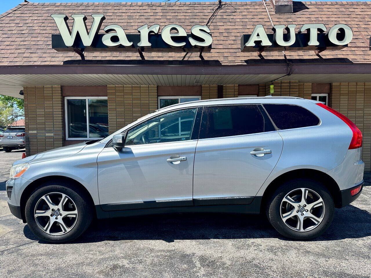 Used 2012 Volvo XC60 T6 AWD/4WD image 1
