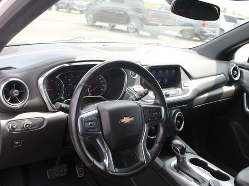 Used 2020 Chevrolet Blazer LT FWD image 23