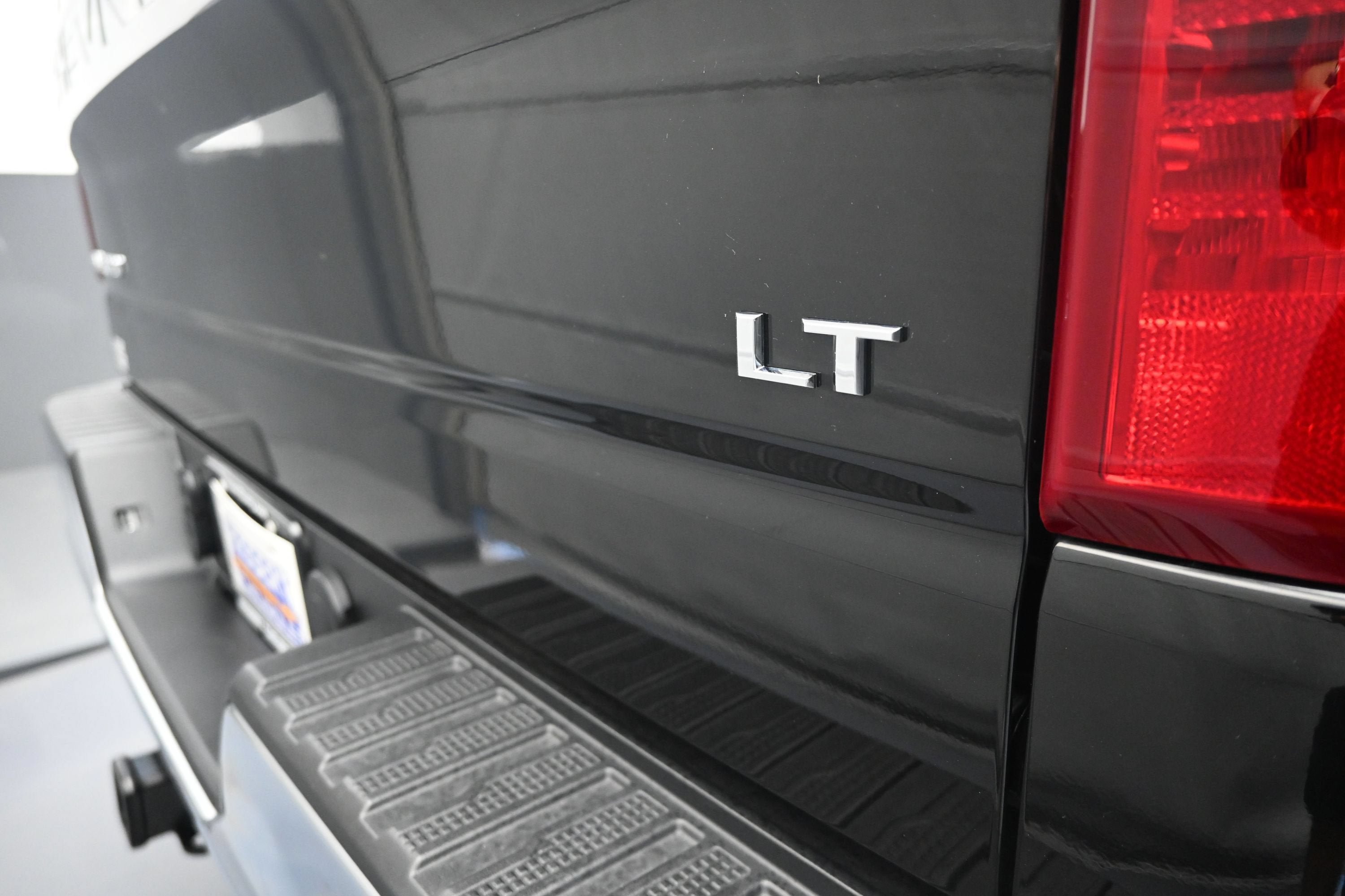 Certified 2026 Chevrolet Silverado 1500 LT AWD/4WD image 34