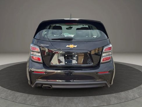 Used 2019 Chevrolet Sonic LT image 6