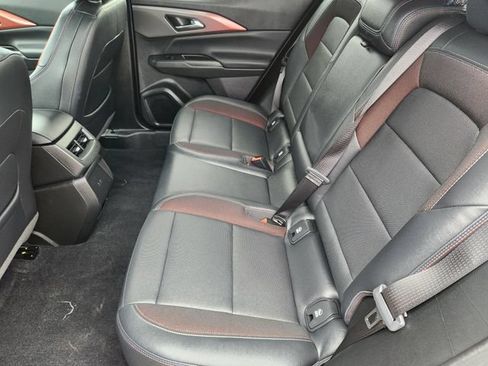 Used 2024 Chevrolet Equinox EV RS FWD image 30