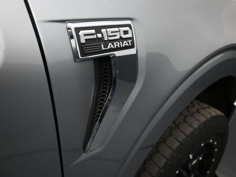 Used 2022 Ford F150 Lariat w/ FX4 Off-Road Package AWD/4WD image 24