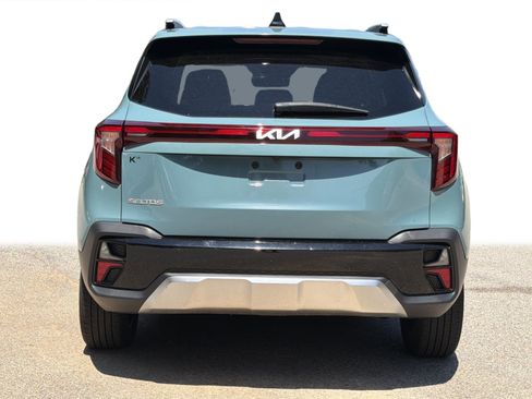 Used 2024 Kia Seltos EX FWD image 25