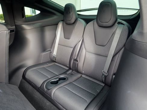 Used 2018 Tesla Model X 75D image 26