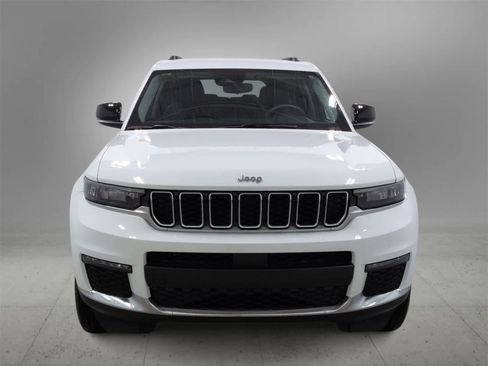 Certified 2023 Jeep Grand Cherokee L Limited image 3