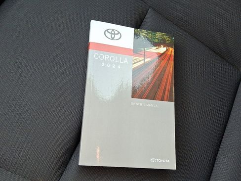 Used 2024 Toyota Corolla LE image 26